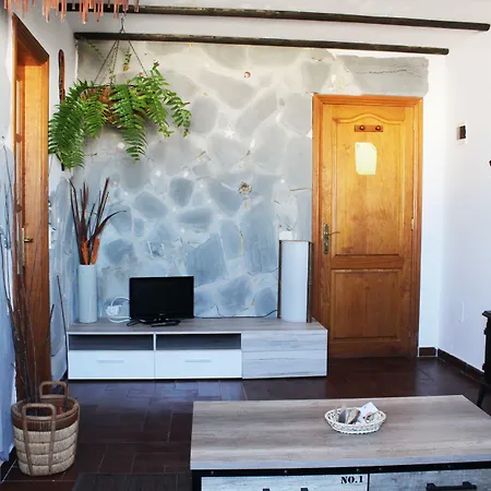 Marisa Rezort Tinajo